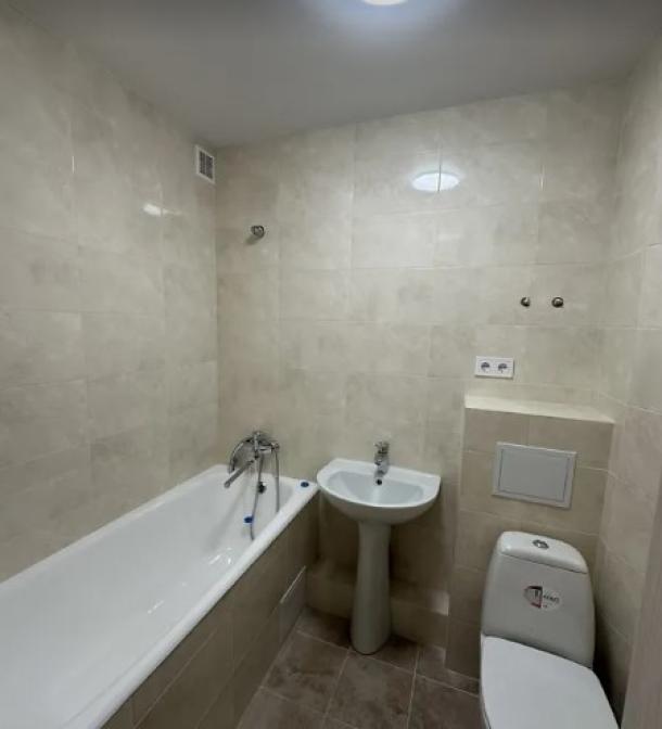 Квартира, 3-кімн., Харьков, 533м/р, Бучмы