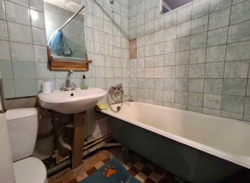 Квартира, 1-кімн., Харьков, Павлово Поле, 23 Августа