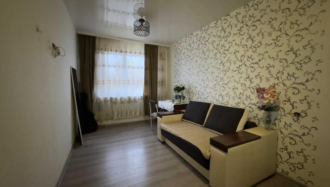 Квартира, 4-кімн., Харьков, 608м/р, Академика Павлова