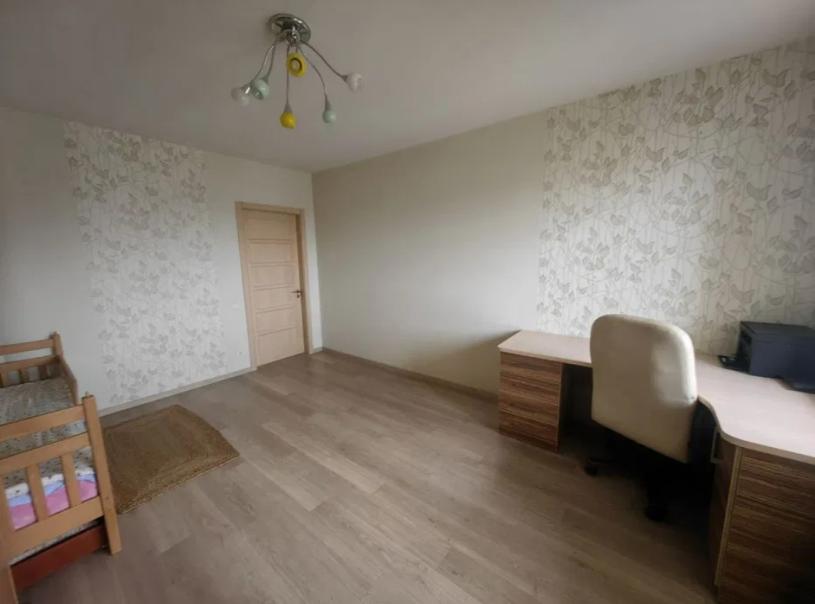 Квартира, 3-кімн., Харьков, Гагарина метро , Аэрокосмический просп. (Гагарина проспект)