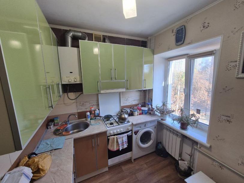 Квартира, 2-кімн., Харьков, Павлово Поле, 23 Августа