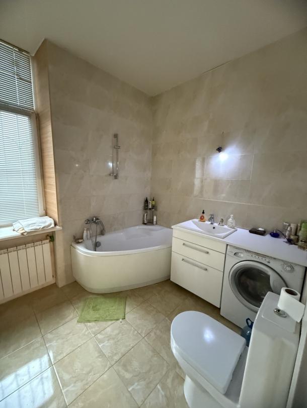 Квартира, 4-кімн., Харьков, Холодная Гора, Кандаурова