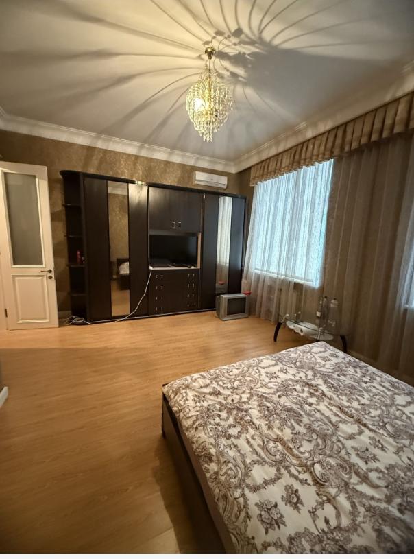 Квартира, 4-кімн., Харьков, Холодная Гора, Кандаурова