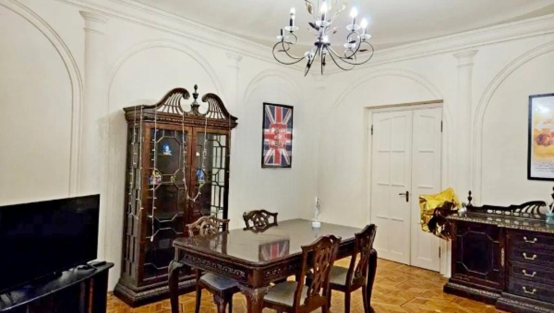 Квартира, 3-кімн., Харьков, Госпром, Юры Зойфера (Анри Барбюса)