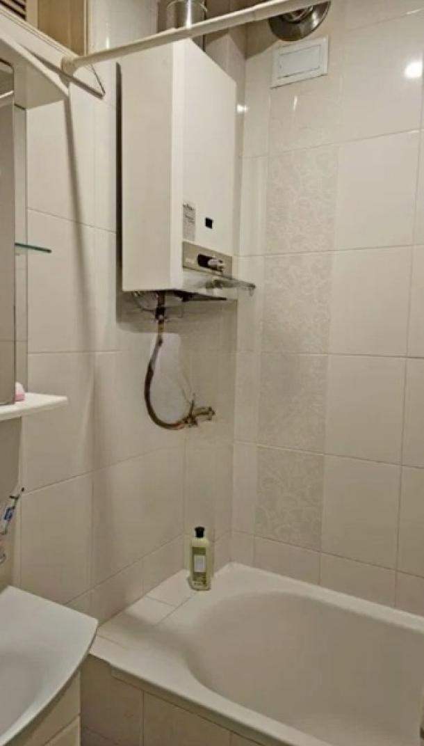 Квартира, 3-кімн., Харьков, Госпром, Юры Зойфера (Анри Барбюса)