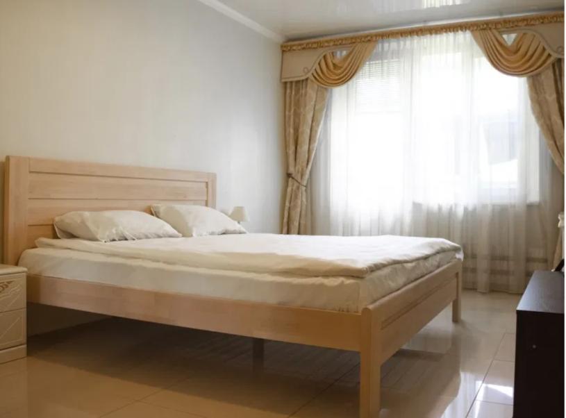 Квартира, 3-кімн., Харьков, 522м/р, Валентиновская