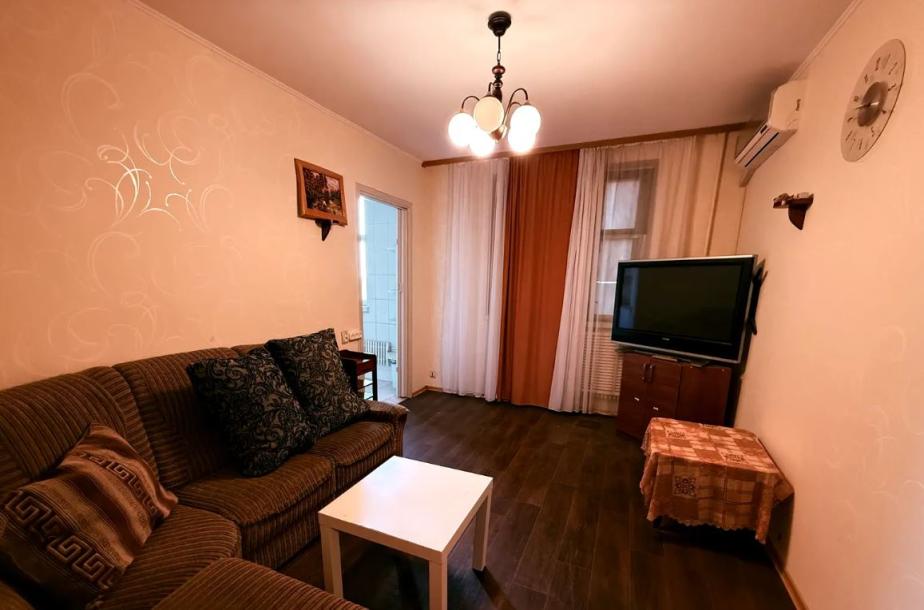 Квартира, 4-кімн., Харьков, 1 Северная Салтовка, Родниковая (Красного милиционера, Кирова)