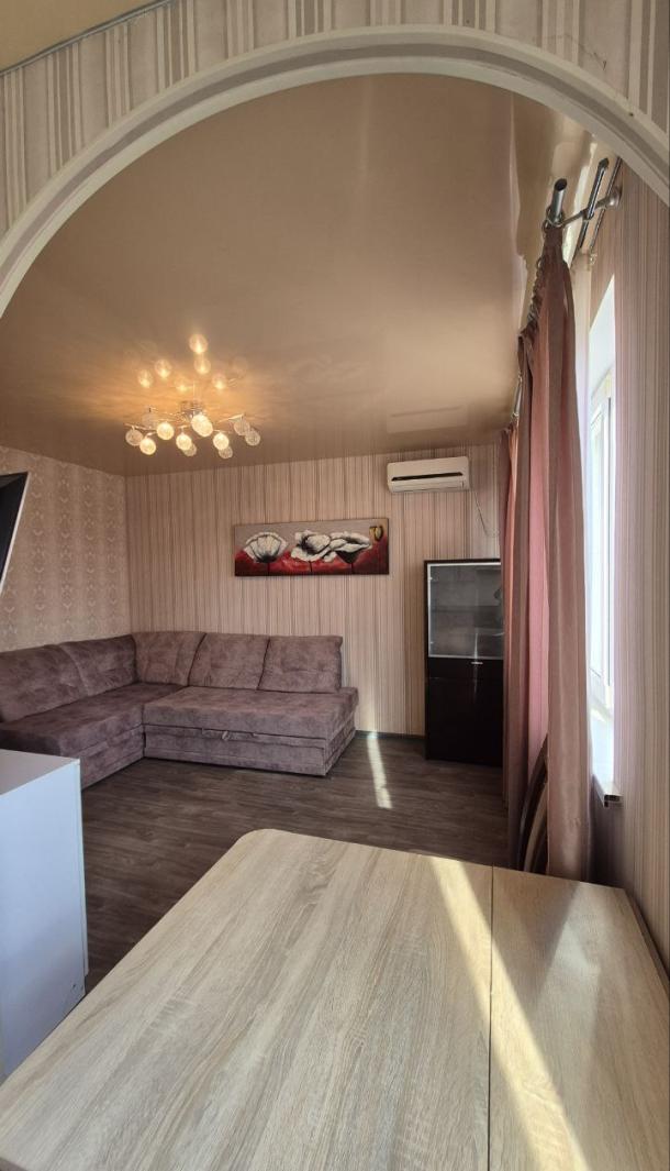 Квартира, 3-кімн., Харьков, Алексеевка, Победы пр.