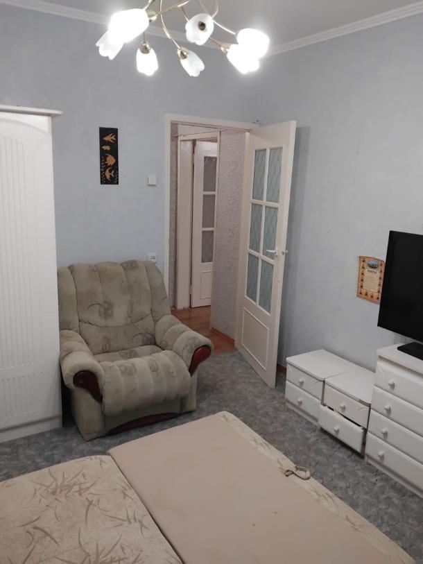 Квартира, 2-кімн., Харьков, Алексеевка, Ахсарова