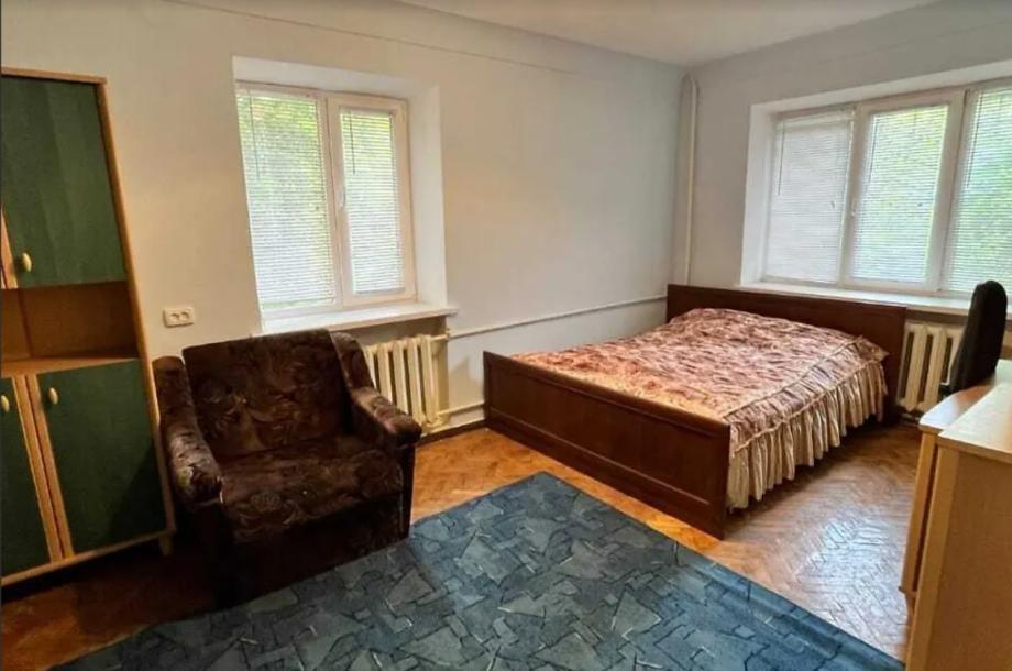 Квартира, 1-кімн., Харьков, Павлово Поле, 23 Августа