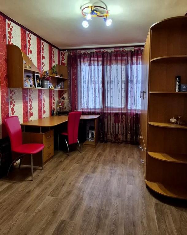 Квартира, 3-кімн., Харьков, Алексеевка, Победы пр.