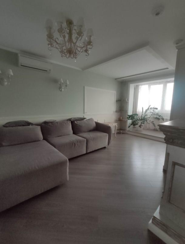 Квартира, 3-кімн., Харьков, Защитников Украины метро, Сергеевская