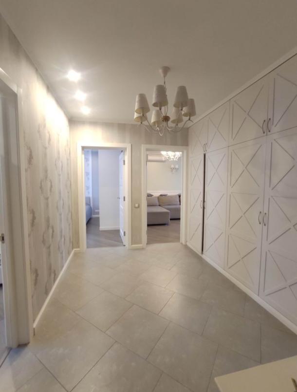 Квартира, 3-кімн., Харьков, Защитников Украины метро, Сергеевская