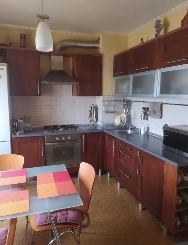 Квартира, 3-кімн., Харьков, Песочин, Квартальная