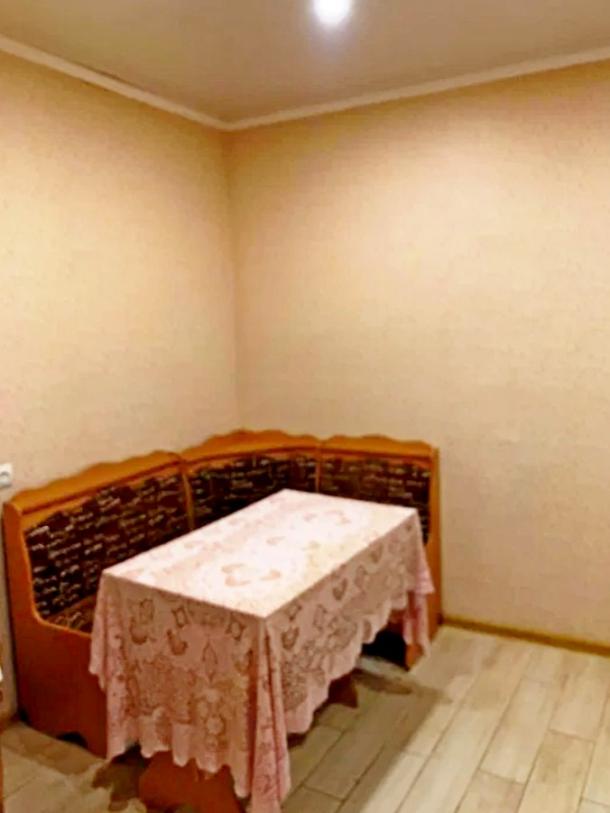 Квартира, 1-кімн., Харьков, Лысая Гора, Гиевская