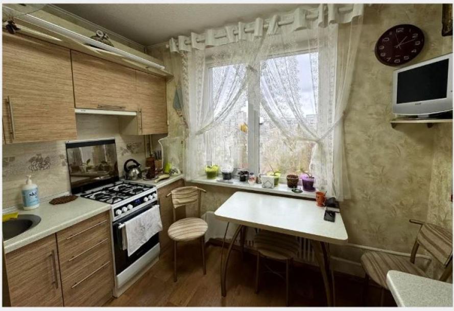 Квартира, 3-кімн., Харьков, 520м/р, Владислава Зубенко (Тимуровцев)