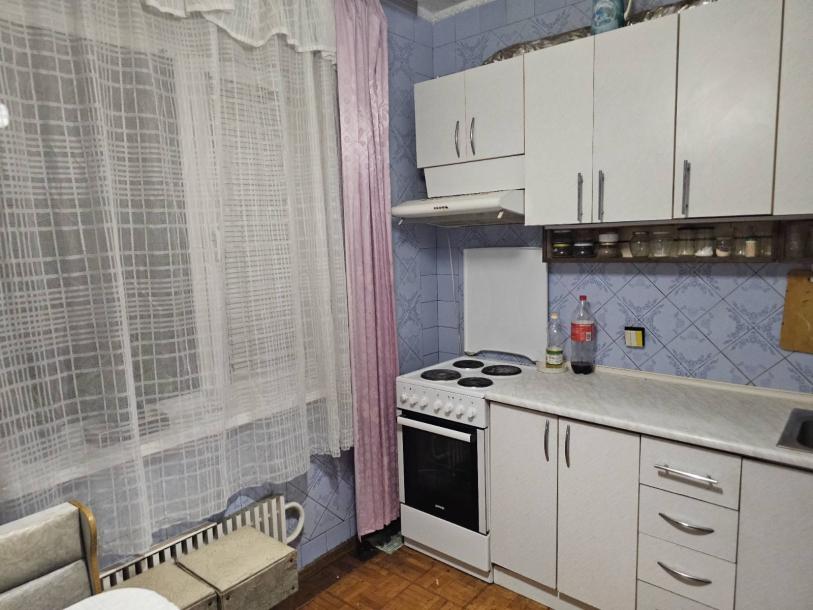 Квартира, 3-кімн., Харьков, Алексеевка, Архитекторов