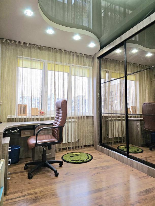 Квартира, 3-кімн., Харьков, Холодная Гора, Полтавский Шлях