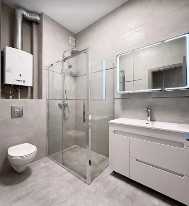 Квартира, 4-кімн., Харьков, Госпром, Культуры (Калинина, Свердлова, Советская Советский 3 пер.)