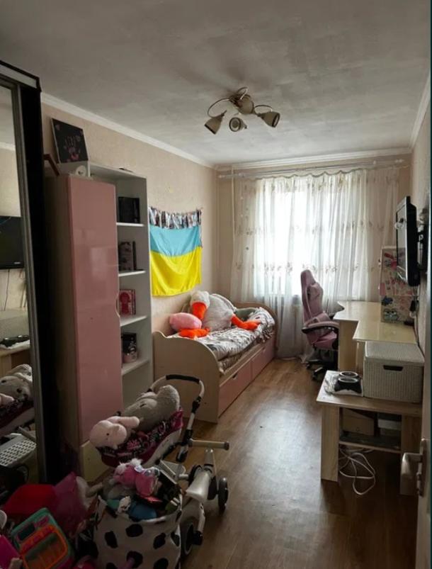 Квартира, 3-кімн., Харьков, Пятихатки, Академика Курчатова проспект