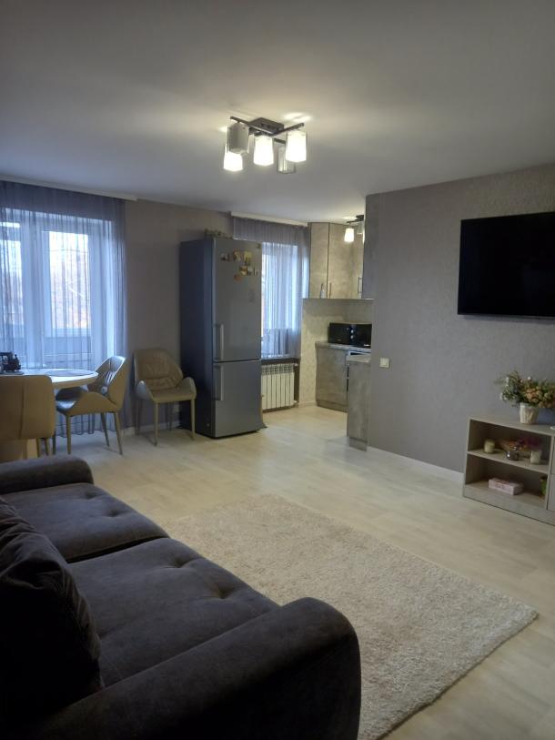 Квартира, 3-кімн., Харьков, Новые Дома, Каденюка (Танкопия)