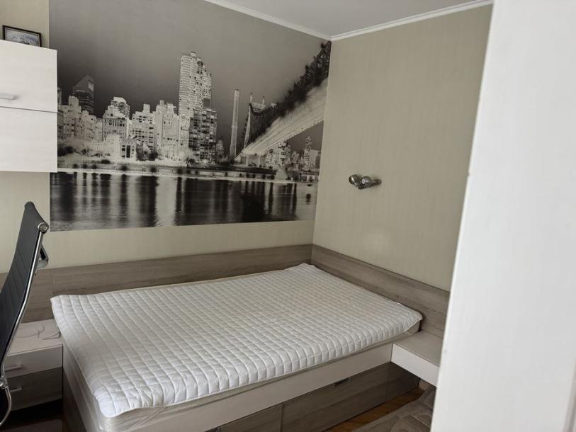 Квартира, 3-кімн., Харьков, Жуковского поселок, Жуковского проспект