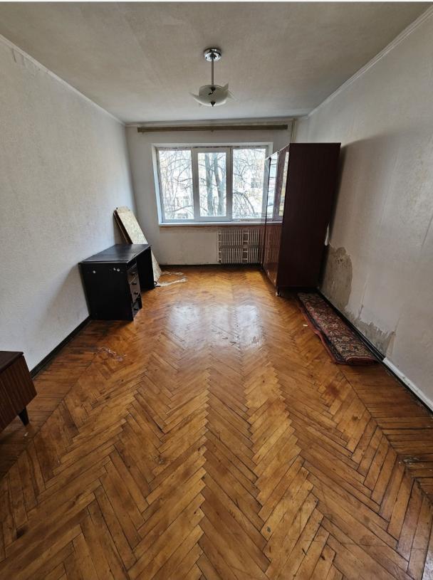 Квартира, 3-кімн., Харьков, 531м/р, Непокоренных (Героев Труда)