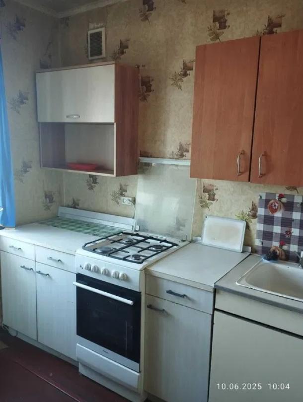 Квартира, 1-кімн., Харьков, Павлово Поле, 23 Августа