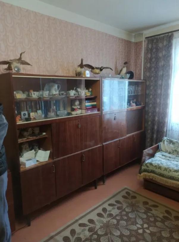 Квартира, 3-кімн., Харьков, Рогань жилмассив, Зубарева