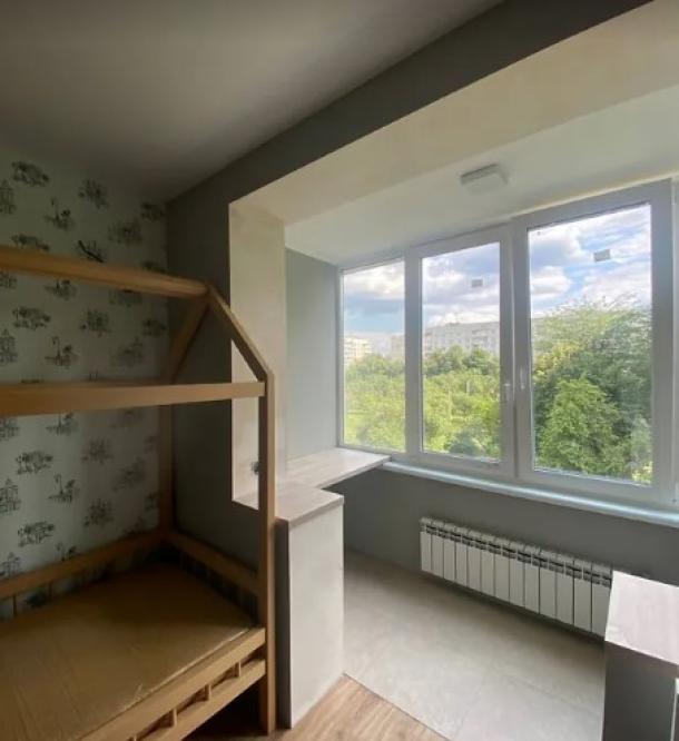 Квартира, 3-кімн., Харьков, Жуковского поселок, Продольная