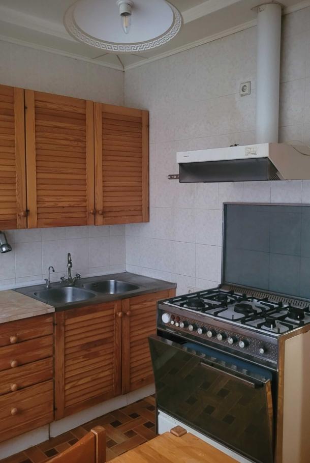 Квартира, 3-кімн., Харьков, Павлово Поле, Александра Олеся (Есенина)