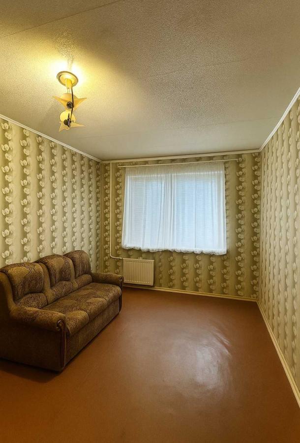 Квартира, 3-кімн., Чугуев, Чугуевский район