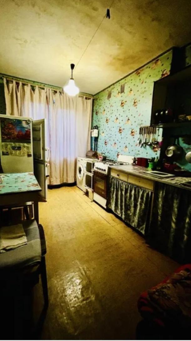 Квартира, 3-кімн., Харьков, 605м/р, Тракторостроителей просп.