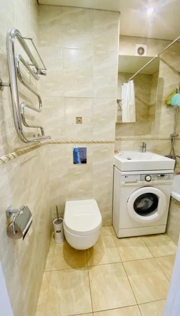 Квартира, 3-кімн., Харьков, Алексеевка, Людвига Свободы пр.