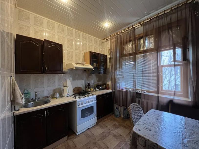 Квартира, 3-кімн., Харьков, Спортивная метро, Молочная (Кирова)