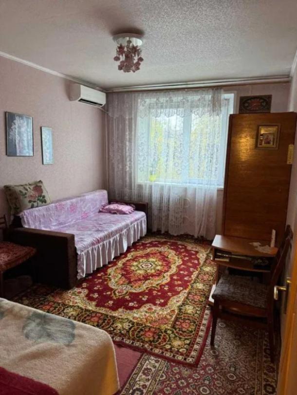 Квартира, 3-кімн., Харьков, Холодная Гора, Рабкоровская