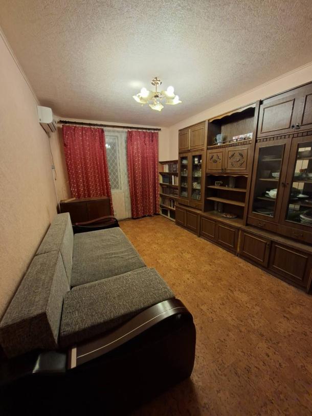 Квартира, 2-кімн., Харьков, 522м/р, Валентиновская