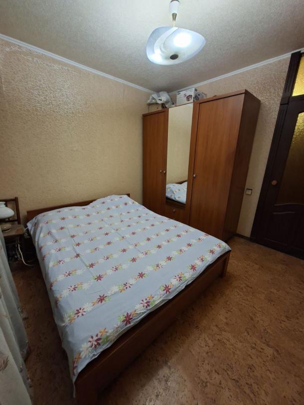 Квартира, 2-кімн., Харьков, 522м/р, Валентиновская