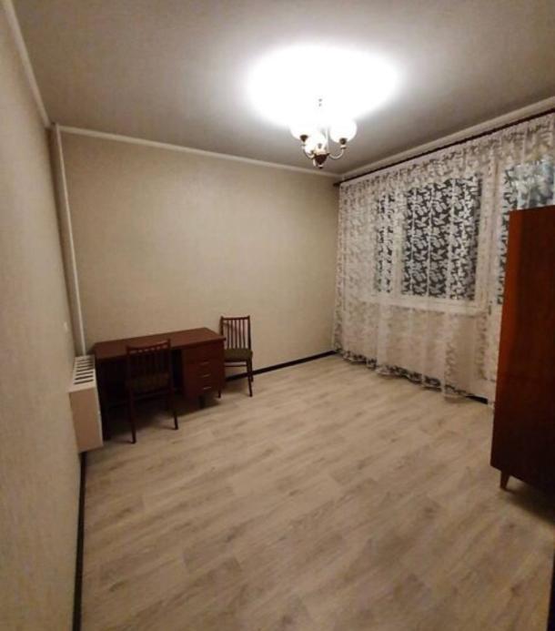 Квартира, 3-кімн., Харьков, Алексеевка, Ахсарова