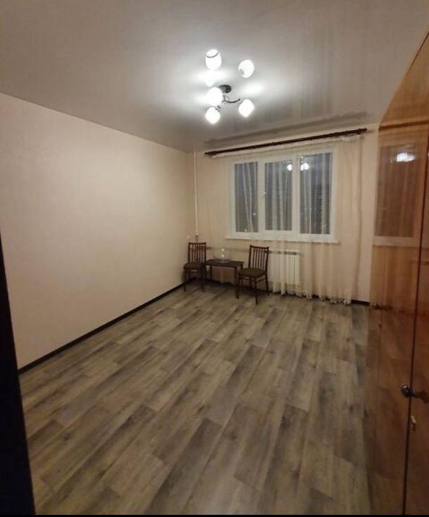 Квартира, 3-кімн., Харьков, Алексеевка, Ахсарова