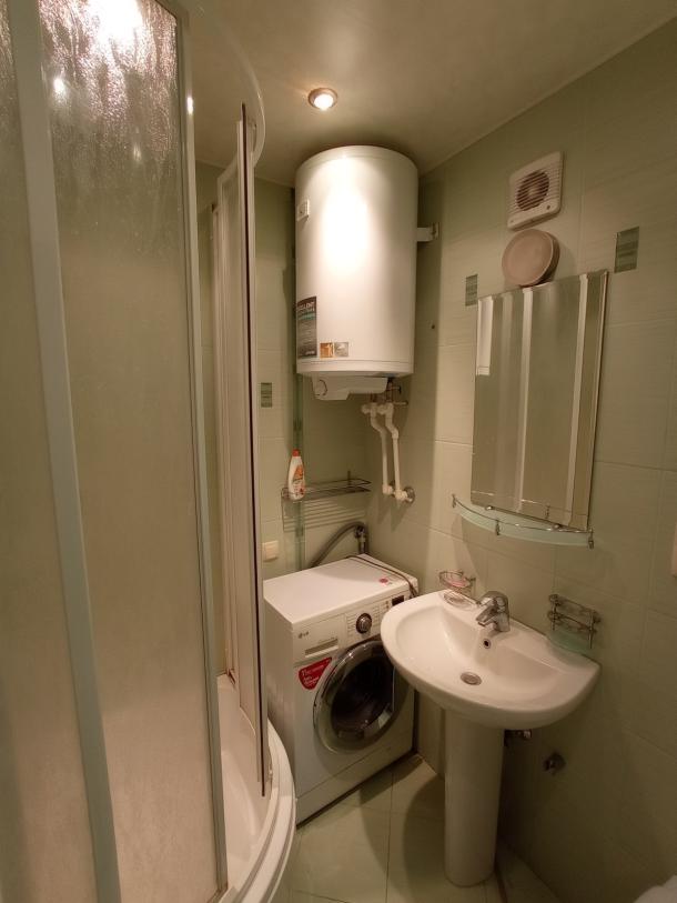 Квартира, 3-кімн., Харьков, Павлово Поле, Александра Олеся (Есенина)