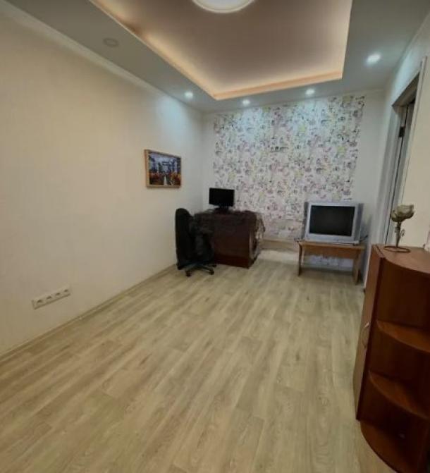 Квартира, 2-кімн., Харьков, Аэропорт, Мерефянское шоссе