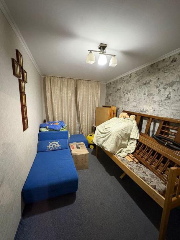 Квартира, 2-кімн., Харьков, 607м/р, Тракторостроителей просп.