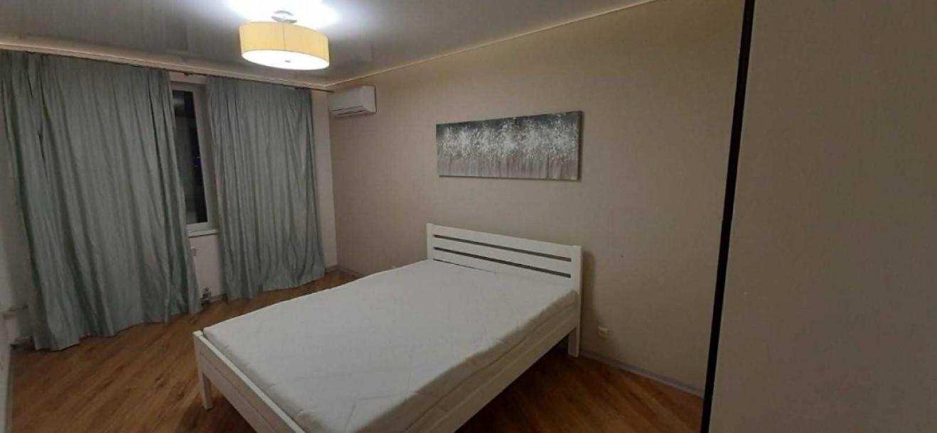 Квартира, 2-кімн., Харьков, 520м/р, Академика Павлова