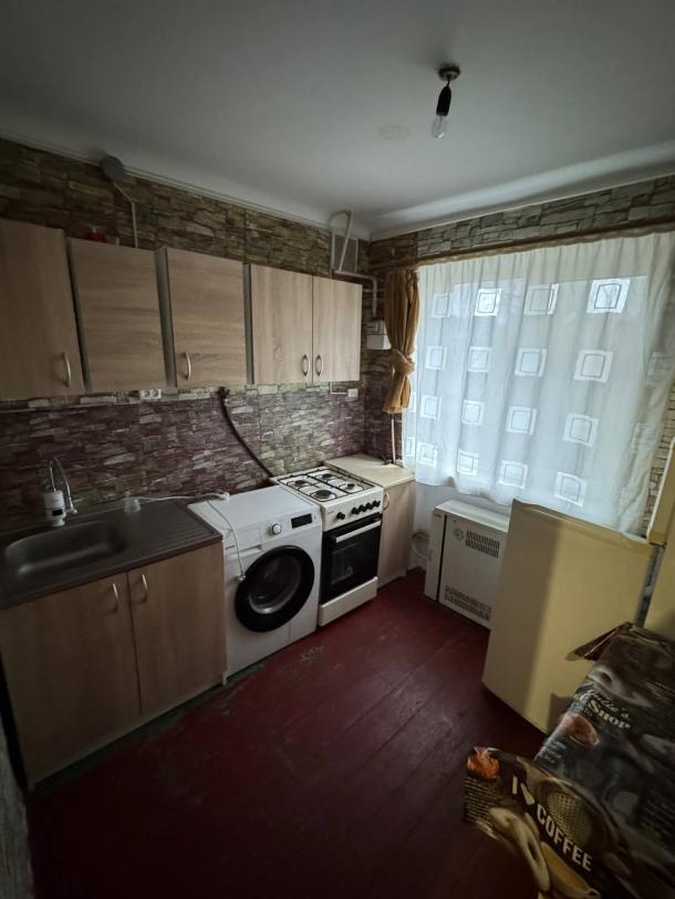 Квартира, 3-кімн., Липковатовка, Харьковский район, Молодежная