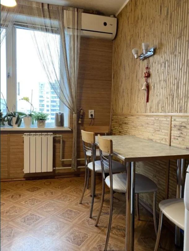 Квартира, 3-кімн., Харьков, Спортивная метро, Фесенковский в-зд