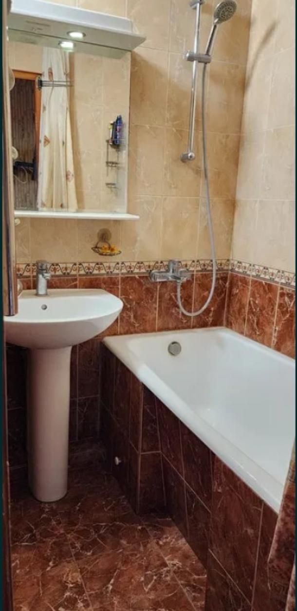 Квартира, 3-кімн., Харьков, Спортивная метро, Фесенковский в-зд