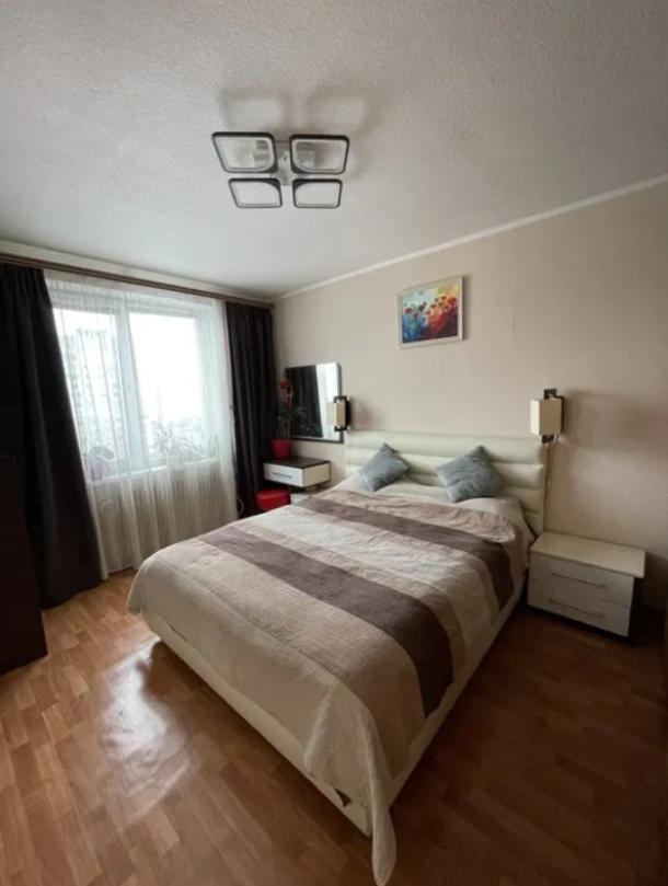 Квартира, 3-кімн., Харьков, Спортивная метро, Фесенковский в-зд