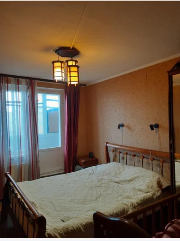 Квартира, 3-кімн., Харьков, Алексеевка, Победы пр.