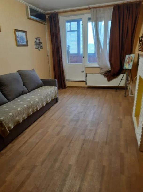 Квартира, 3-кімн., Харьков, Алексеевка, Победы пр.